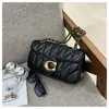 Bolso de Alta Gama Estilo Pequeña Fragancia para Mujer 2025 Nuevo Simple Cuadrícula de Diamantes Versátil Cadena Bolso de Hombro Cruzado para Mujer Moderno