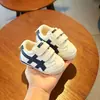 Sapatos de Caminhada para Bebês Meninos Primavera e Outono 2026, Tênis para Crianças Pequenas Meninas, Tênis Board para Meninos, Sapatos de Caminhada para Bebês, Sapatos Brancos para Crianças