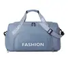 Bolsa de viagem estilosa e casual com compartimento para sapatos, grande capacidade e múltiplas funções, adequada para viagens curtas e uso na academia; pode ser preso à alça de uma mala