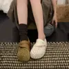Sandálias de franja estilo boho de outono, exóticas e românticas, perfeitas para as férias - A tendência mais quente em calçados casuais femininos de 2024