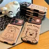 Capa de Celular Fofa de West Highland White Terrier Filhote para iPhone 18 Apple 17 Pro Max Capa Protetora de Couro Marrom Fofo