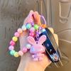 Llavero con pulsera de conejo de cuentas, colgante creativo y exquisito para bolso de pareja, llavero con colgante para mujer, pequeño regalo al por mayor