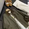 Gabardina corta para mujer, nuevo estilo popular primavera y otoño 2026, retro petite de trabajo con un toque de alta gama