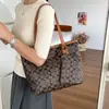Bolso tote texturizado de moda para mujer de este año, nuevo bolso de hombro de gran capacidad otoño 2026, bolso de axila de mamá a la moda