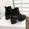Botas da Moda 2024 Estilo Hip-Hop de Rua Personalidade Tendência Estilo de Rua Meninas Estilosas Feminino Retrô Moda Tendência
