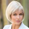 Peluca europea y americana para señoras de mediana edad y ancianas, cabello de madre blanco plateado, cabello corto lacio, esponjoso y realista, corte bobo, set de cabello corto