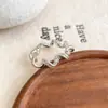 Anillo de Moda Estilo Coreano con Circonita Incrustada para Niñas con Temperamento Irregular y Diseño Retorcido Anillo Accesorios Transfronterizos y Accesorios de Mano