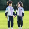 Uniformes escolares primários, conjunto esportivo de três peças para primavera e outono, uniformes de classe para crianças do primeiro ano, uniformes de jardim de infância para o outono