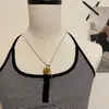 Collar Largo con Colgante de Piedra Corazón para Mujer 2025 Nuevo Cadena de Suéter Versátil de Alta Gama Simple Elegante para Combinar