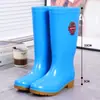 Sapatos de Água Cano Alto para Mulheres, Botas de Chuva de Algodão Felpudo para Cozinha, Botas de Chuva Cano Médio para Mulheres, Sapatos de Borracha Femininos, Sapatos Tendão Cano Curto Antiderrapantes para Mães