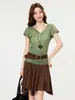 Foto Real de Camiseta Verde de Manga Corta con Cuello en V para Mujer, Verano 2026, Estilo Dulce y Picante, Corte Ajustado, Top de Tacto de Alta Gama