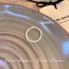 Anillo Liso Simple Anillo de Cerámica Pura para Hombres y Mujeres, Estilo Frío Normcore, Anillo para Dedo Índice Personalizado Venta al por Mayor