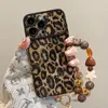 Corrente de Pendurar Estampa de Leopardo Retrô Adequada para Capa de Celular Apple 17Promax Iphone15 Silicone Pele de Cabra 16 Novo Modelo Feminino 14