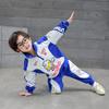 Conjunto de Ropa de Motocicleta de Dibujos Animados 2025 Invierno Nuevo Estilo para Niños Pequeños y Medianos, Ropa de Dos Piezas de Moda Fresca y Moderna para Bebés Celebridades de Internet