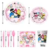 Conjunto de decoração de mesa para festa de aniversário com tema Sanrio transfronteiriço com pratos de papel, guardanapos de papel e toalha de mesa Hello Kitty