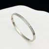 Pulseira de Aço Titânio Sensação de Alto Nível Nicho Estrelas por Todo o Céu Não Caem com Diamante Exquisita e Generosa Estilo Ins Pulseira de Diamantes Completa