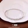 Pulseira de Aço Inoxidável com Fecho Redondo de Zircônia, Toque de Luxo Leve e de Alta Qualidade, Personalizável, Exquisite, Fashionável, Acessório de Mão Versátil