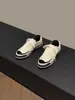 Zapatillas de Entrenamiento Alemanas Colorblock Blanco y Negro Estilo Chanel Color Panda, Tenis Casuales para Mujer con Cordones de Piel de Vaca, Zapatos Blancos con Cordones Colorblock