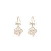 Nuevos Pendientes de Flor de Camelia con Lazo Estilo Francés para Mujer, Pendientes de Lujo Ligero de Nicho, Versátiles y de Alta Gama, Pendientes Estilo Chanel