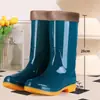 Botas de lluvia de goma negras de caña alta con forro de felpa, cubrezapatos impermeables, protectores de zapatos de goma, botas de agua, botas cortas de cocina para mujer, cálidas