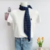 Toalla Triángulo Estampada de Puntos de Ola Clásicos Moda Femenina de Alto Valor para Combinar en el Trayecto al Trabajo Bufanda para Regalo de Novia