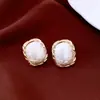 Brincos de pérola oval com retrato de agulha de prata Brincos estilo corte retrô francês brincos da moda de luxo leve de alta qualidade atacado