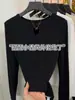 Camiseta de Manga Larga con Cuello Redondo y Corte para Mujer, Estilo Nuevo Primavera 2026, Diseño Sencillo, Elegante, Versátil, Top que Reduce la Edad y Adelgaza