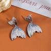 Aretes de Aguja de Plata S925 Estilo Metal Francés Cola de Pez Diseño de Personalidad Moda Temperamento Alto Sentido Estilo Frío Oreja Trendy