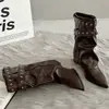 Botas de estilo retro, que realzan la altura, con tacón grueso, de tira con hebilla, punta fina, hasta la pantorrilla para mujer, nueva colección otoño 2026, efecto adelgazante, botines, botas de montar