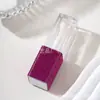 Venta caliente transfronteriza creativo con incrustaciones de diamantes lápiz labial brillo de labios sub-embotellado botellas pequeñas cosméticos portátiles paquete de viaje fabricantes al por mayor