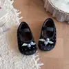 Zapatos de Frijol de Peluche Dulces para Niños 2026 Otoño/Invierno Nuevas Llegadas Niñas Color Sólido Lindos Slip-on Versátiles de Rendimiento Zapatos de Algodón
