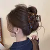Pinza de Garra de Acetato de Lujo de Gama Alta con Textura Ámbar para Mujer, Nuevo Elegante Pasador de Tamaño Mediano con un Toque Sofisticado, Pinza de Tiburón para Recogido Parcial en la Parte Posterior de la Cabeza