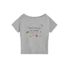 Camiseta de Manga Curta com Design de Letras de Desenho Fora do Ombro para Mulheres, Top Casual Solto Estilo Preguiçoso com Decote Diagonal