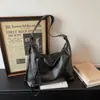 Bolso Nuevo de Moda Retro 2026 Bolso de Hombro de Alta Gama para el Trabajo, Estilo de Nicho Moderno, Bolso Tote Vintage