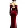 2026 Nuevo Otoño-Invierno Transfronterizo Vestido Largo Ajustado Dorado de Terciopelo con Hombros Descubiertos para Mujer Elegante