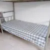 Conjunto de Tres Piezas de Sarga para Estudiante 3 Camas Individuales para Dormitorio Litera Rosa Claro Azul Espalda Blanca Camel Plaid Cama Sábanas Funda de Edredón