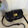 Cross2026 Otoño/Invierno Nuevo Elegante Versátil Bolso Cuadrado Pequeño Cadena Estilo Pequeño Chanel Bolso de Hombro Único Cruzado