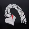 Novo Pingente Europeu e Americano de Liga de Metal com Pedras de Strass em Formato de Coração, Joia de Colar Cool em Formato de Coração para Casais, Atacado