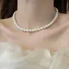 Super Elegante Collar Minimalista de Perlas para Mujer, Nueva Cadena de Clavícula de Moda, Diseño de Nicho de Lujo Ligero, Cadena para Cuello de Alto Nivel para Superponer en Suéteres