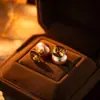 Brincos de Pérola em Cubo de Açúcar Cor de Champanhe Estilo Hong Kong para Mulheres, Design de Moda de Alto Padrão, Brincos Versáteis de Duas Formas