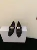 Zapatos Individuales Marrones de Nicho Retro Estilo Bosque para Mujer, Zapatos de Gamuza con Punta Redonda para Viajar Primavera y Otoño 2025, Zapatos de Abuela