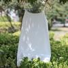 Foto Real de Vestido Blanco de Verano en Stock, Corte Holgado, de Longitud Media, con Vestido Interior de Camisola Debajo
