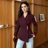 Novo estilo europeu e americano, blazer elegante e profissional de manga longa com lapela entalhada, cintura marcada e design assimétrico, adequado tanto para o trabalho quanto para uso casual.