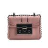 Bolsa popular deste ano 2022 nova bolsa bolsa transversal feminina versátil corrente ins bolsa de ombro mini boca envelope vermelho