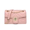 Bolsa Feminina de PU 2024 Novo Modelo Bolsa Transversal de Comércio Exterior Feminina Acolchoada Pequena Corrente Estilo Chanel Moda Bolsa Quadrada Pequena de Ombro Único