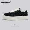 Sapatos de Lona Pretos Universais Femininos 2025 Novo Primavera Nicho Sapatos da Moda Casual Retrô Combina com Tudo Tênis Esportivos para Mulheres