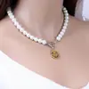Ins Cadena para Clavícula con Cara Sonriente Estilo Frío Cadena de Perlas de Celebridad de Internet de Moda Collar Colgante de Diamante Retro Personalizado para Mujer Todo Fósforo