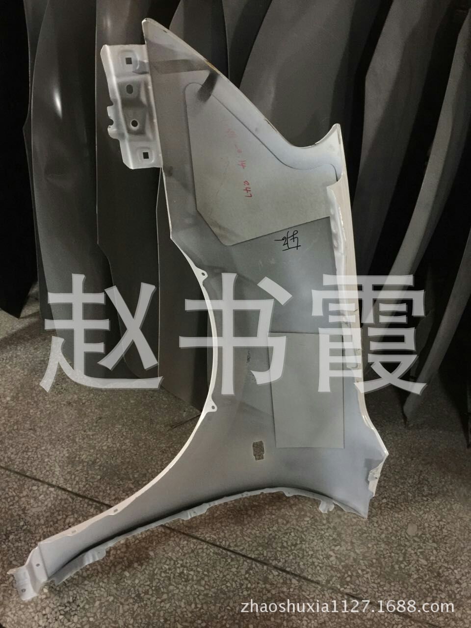 日产经典轩逸叶子板2