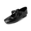 Zapatos de charol con punta cuadrada francesa de corte bajo para mujer 2026 Nuevos Impresionantes Zapatos de piel pequeños con lazo Zapatos planos Mary Jane