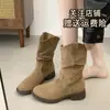 Botas Ocidentais Chunky de Salto Grosso Solado Grosso Femininas 2025 Outono Novo Estilo Emagrecedor Versátil Doc Martens Salto Plataforma Birkenstock Botas Curtas